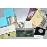 CONCORDE INTEREST:- a boxed trinket box and cover and Cross pens, together with non Concorde