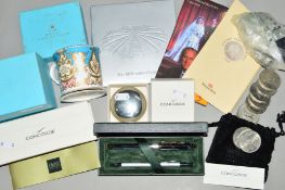 CONCORDE INTEREST:- a boxed trinket box and cover and Cross pens, together with non Concorde