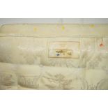 A 5' DIVAN BED AND POCKET SPRING MATTRESS