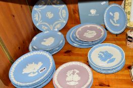VARIOUS WEDGWOOD JASPERWARE PLATES to include Christmas plates 1973 to 1980, 1986, 1987 (x2 large