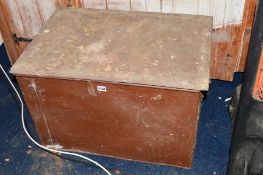 A LARGE VINTAGE TIN TRUNK