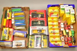 A QUANTITY OF BOXED AND UNBOXED DIECAST VEHICLES, to include boxed Lledo Vanguards, a collection