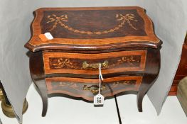 AN INLAID TABLE TOP TWO DRAWER SERPENTINE FRONTED CHEST OF DRAWERS, approximate size 23cm x 28cm x