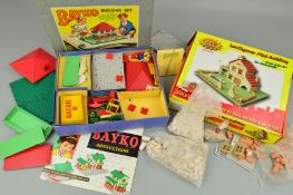 A BOXED BAYKO BUILDING SET, No.1, contents not checked but appears largely complete with