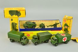 A BOXED DINKY TOYS 25-POUNDER FIELD GUN SET, No.697, complete and in very lightly playworn condition