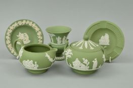 FIVE PIECES WEDGWOOD GREEN JASPERWARE, to include covered sugar, jug, trinkets etc (5)