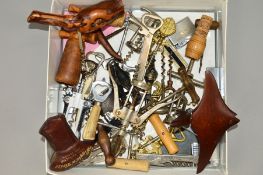 A BOX OF CORKSCREWS AND CIGARETTE LIGHTS, majority mid to late 20th century in date (parcel)