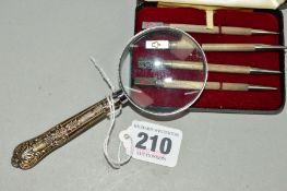 AN ELIZABETH II SILVER HANDLED MAGNIFYING GLASS, Sheffield 1990, overall length 13cm, together