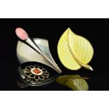 THREE ITEMS OF SCANDINAVIAN DESIGNER JEWELLERY, to include a yellow leaf brooch by Bernard