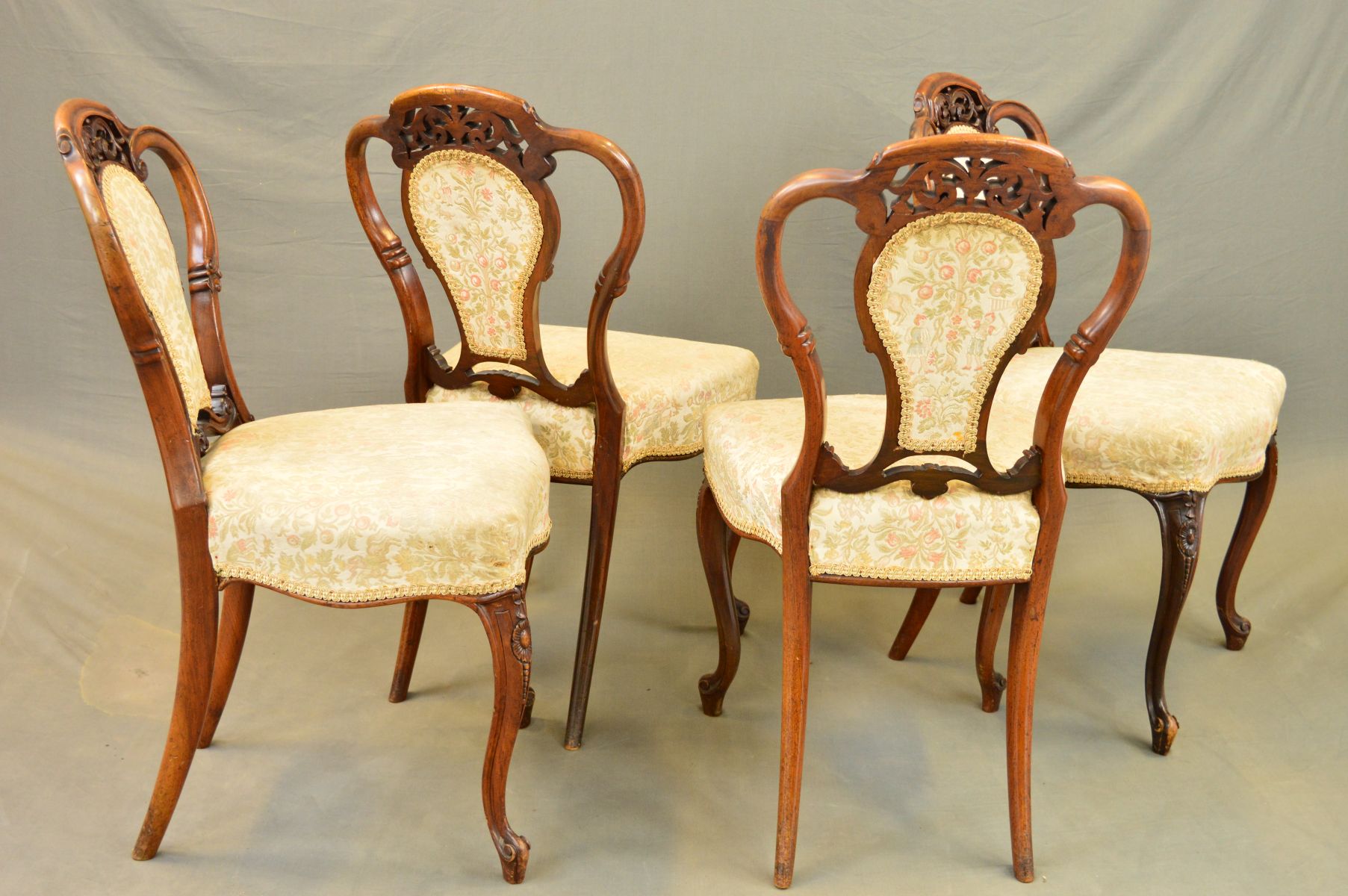 A SET OF FOUR VICTORIAN WALNUT DINING CHAIRS, the serpentine top rail above central foliate - Image 8 of 10
