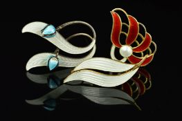THREE NORWEGIAN ENAMEL BROOCHES BY ASKEL HOLMSEN, the first a stylised white guilloche enamel