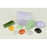 A COLLECTION OF JADEITE AND NEPHRITE JADE, mixed colours to include pale green, brownish yellow,
