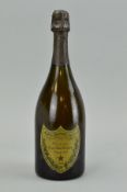 A BOTTLE OF DOM PERIGNON CHAMPAGNE 1990 VINTAGE, inverted ullage 1.5cms from base