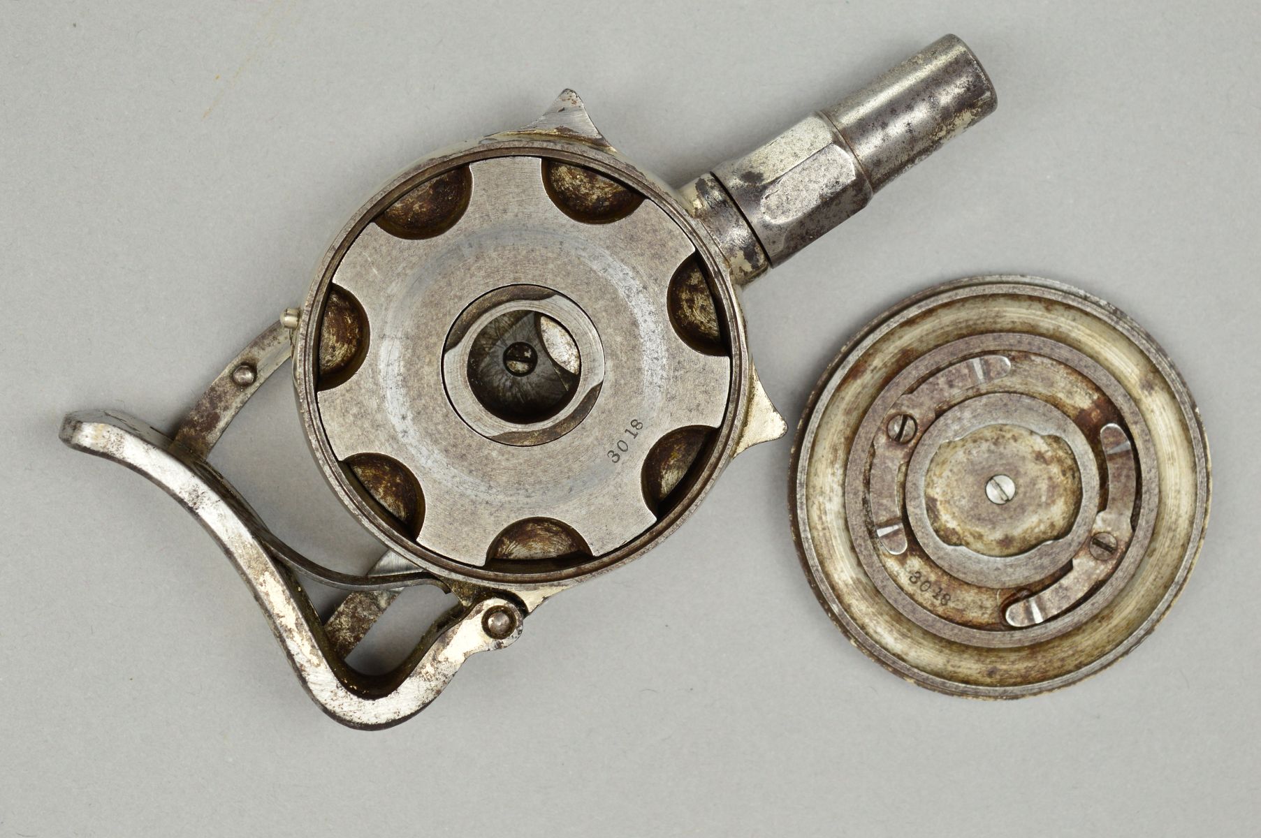A .32'' EXTRA SHORT CALIBRE 'LEMON SQUEEZER', manufactured by the Chicago Firearms Co. Circa 1895, - Image 2 of 4