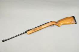 A .22'' B.S.A. AIRSPORTER 'S' AIR RIFLE, serial No.GM04922, this is the last model of the Airsporter