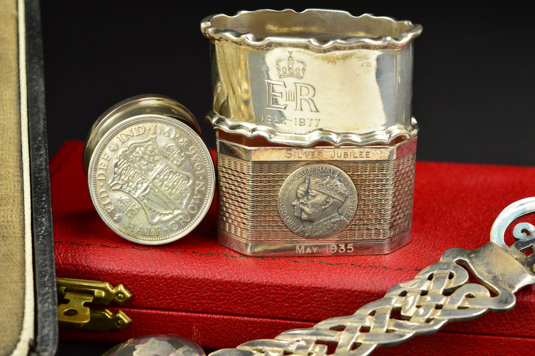 A CASED SET OF THREE GEORGE V, EDWARD VIII AND GEORGE VI SILVER, SILVER GILT AND ENAMEL - Image 10 of 12