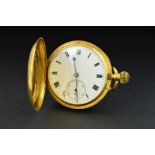 AN EARLY 20TH CENTURY 18CT GOLD FULL HUNTER POCKET WATCH, unsigned white enamel dial, with a