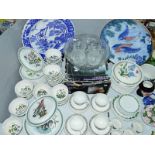 A QUANTITY OF PORTMEIRION 'BOTANIC GARDEN' AND 'BIRDS OF BRITIAN', mostly bowls and plates, a