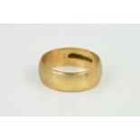 A 9CT GOLD PLAIN POLISHED 'D' SHAPED CROSS SECTION WEDDING BAND, ring size S, hallmarked 9ct gold,