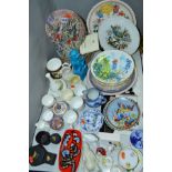 VARIOUS CERAMICS, COLLECTORS PLATES, ETC, to include Wedgwood basalt trinkets, Poole pottery, Spode,