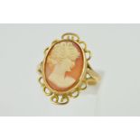 A MID TO LATE 20TH CENTURY CAMEO RING, a shell cameo measuring approximately 16.5mm x 12.0mm, ring