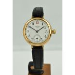 AN EARLY 20TH CENTURY 9CT GOLD HEAD, WALTHAM U.S.A. WRISTWATCH, the circular head with Arabic