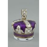 A ROYAL CROWN DERBY LIMITED EDITION PAPERWEIGHT, 'Coronation Crown' No185/500, to celebrate 60th