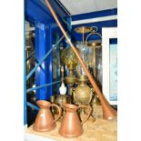 A GROUP LOT OF BRASS AND COPPER, including smoker's stand, two oil lamps, coaching horn,
