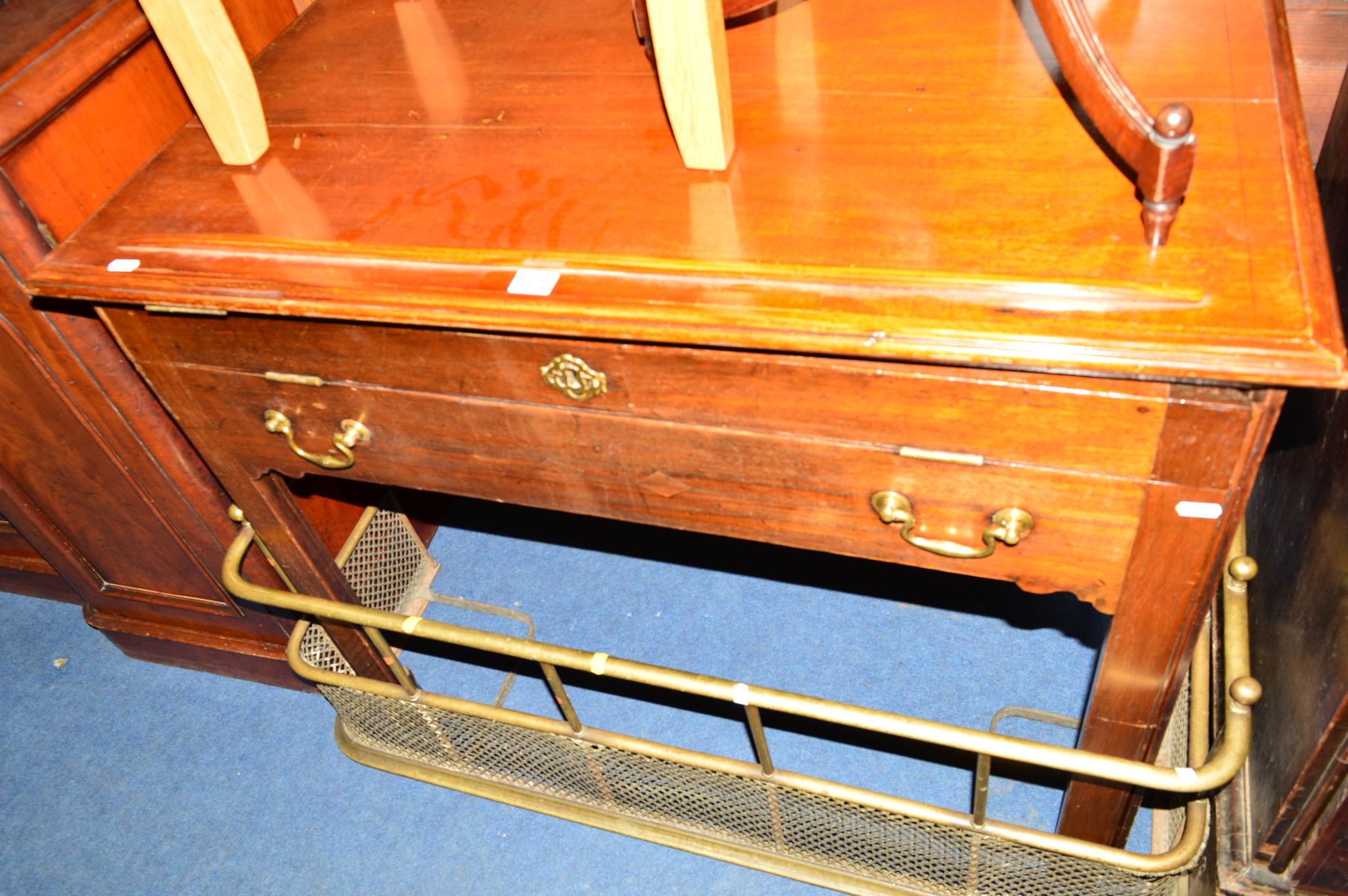 A GEORGIAN MAHOGANY ARCHITECTS DESK, with a later hinged top (looses) and a pull out slide, width
