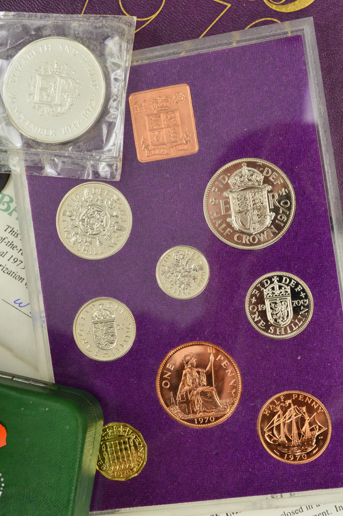 A BOX OF COINS AND MEDALS, to include a silver commemorative 1972, a Bahama Islands proof set - Image 3 of 4