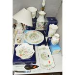 AYNSLEY CERAMICS to include boxed 'Wild Tudor' cake plate, trays, vases and jardiniere, together