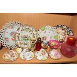A GROUP OF CERAMICS AND GLASS, to include Royal Worcester cabinet cups and saucers, coffee cans
