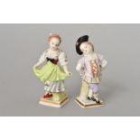 A PAIR OF SMALL SITZENDORF PORCELAIN FIGURES, heights approximately 11cm (2)