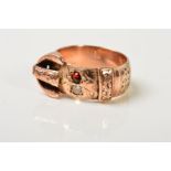 AN EARLY 20TH CENTURY 9CT GOLD WIDE BUCKLE RING, engraved with foliate decoration, set with a