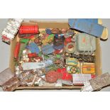 A QUANTITY OF UNBOXED AND ASSORTED MECCANO, pre war and early post war, includes a quantity of items