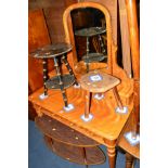 AN EDWARDIAN SATINWOOD LADIES DRESSING TABLE, with single mirror between two small drawers above two