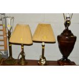 A GLAZED CERAMIC TABLE LAMP, together with a pair of brass table lamps with shades and another brass
