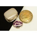 THREE PILL/TRINKET BOXES, the first of oval outline with hinged lid that is set with blue john,