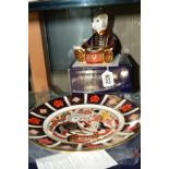 A BOXED ROYAL CROWN DERBY LIMITED EDITION PAPERWEIGHT, 'Drummer Teddy' No.218/1500, Goviers of