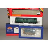 A BOXED BACHMANN OO GAUGE CLASS 08 SHUNTING LOCOMOTIVE, No.08 173, weathered B.R. blue livery (32-