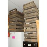 A COLLECTION OF FIFTEEN WOODEN FRUIT AND VEGETABLE CRATES (15)