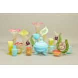 A COLLECTION OF 19TH/20TH CENTURY GLASS, to include a pair of trumpet shaped vaseline vases,