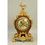 A 19TH CENTURY AND LATER LOUIS XIV STYLE BOULLE WORK MANTEL CLOCK, gilt metal mounts to the