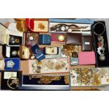 A BOX OF MAINLY COSTUME JEWELLERY to include a selection of silver and white metal jewellery, a