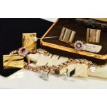 AN ASSORTMENT OF COSTUME JEWELLERY to include cufflinks, rings and a collection of hat pins