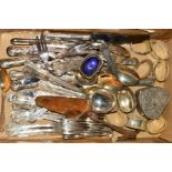 A BOX OF EPNS KING'S PATTERN CUTLERY, plated napkin rings, etc