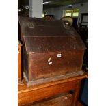 AN EARLY 20TH CENTURY STAINED OAK TABLE TOP SLOPED DESK ORGANISER, width 51.5cm x depth 31cm x