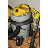 AN EARLEX COMBI POWER VAC DUST EXTRACTOR, vacuum blower system