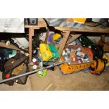 SIX TRAYS OF DECORATING AND PLUMBING TOOLS AND ACCESSORIES including wall paper steamer, drain