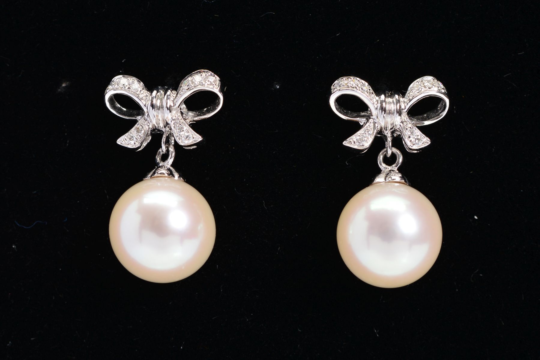 A MODERN PAIR OF YOKO 18CT WHITE GOLD CULTURED PEARL AND DIAMOND BOW DESIGN DROP EARRINGS, - Image 2 of 2